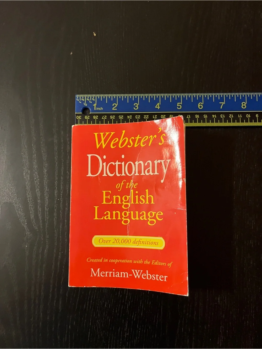 Merriam Webster English Language Dictionary Red Paperback Book 📚